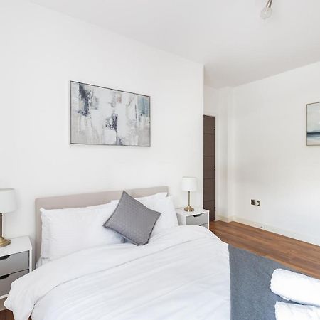 Ferienwohnung Manhattan Heights Maidstone Exterior foto