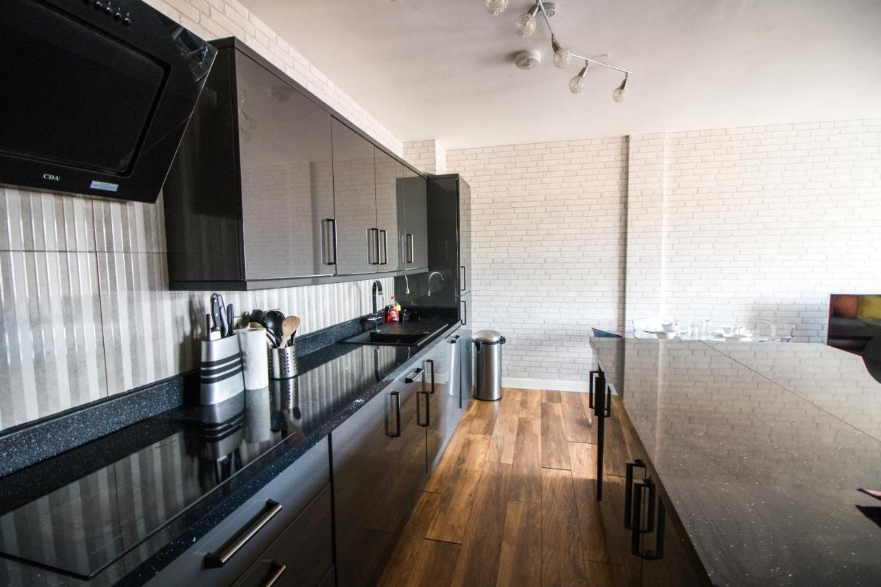 Ferienwohnung Manhattan Heights Maidstone Exterior foto
