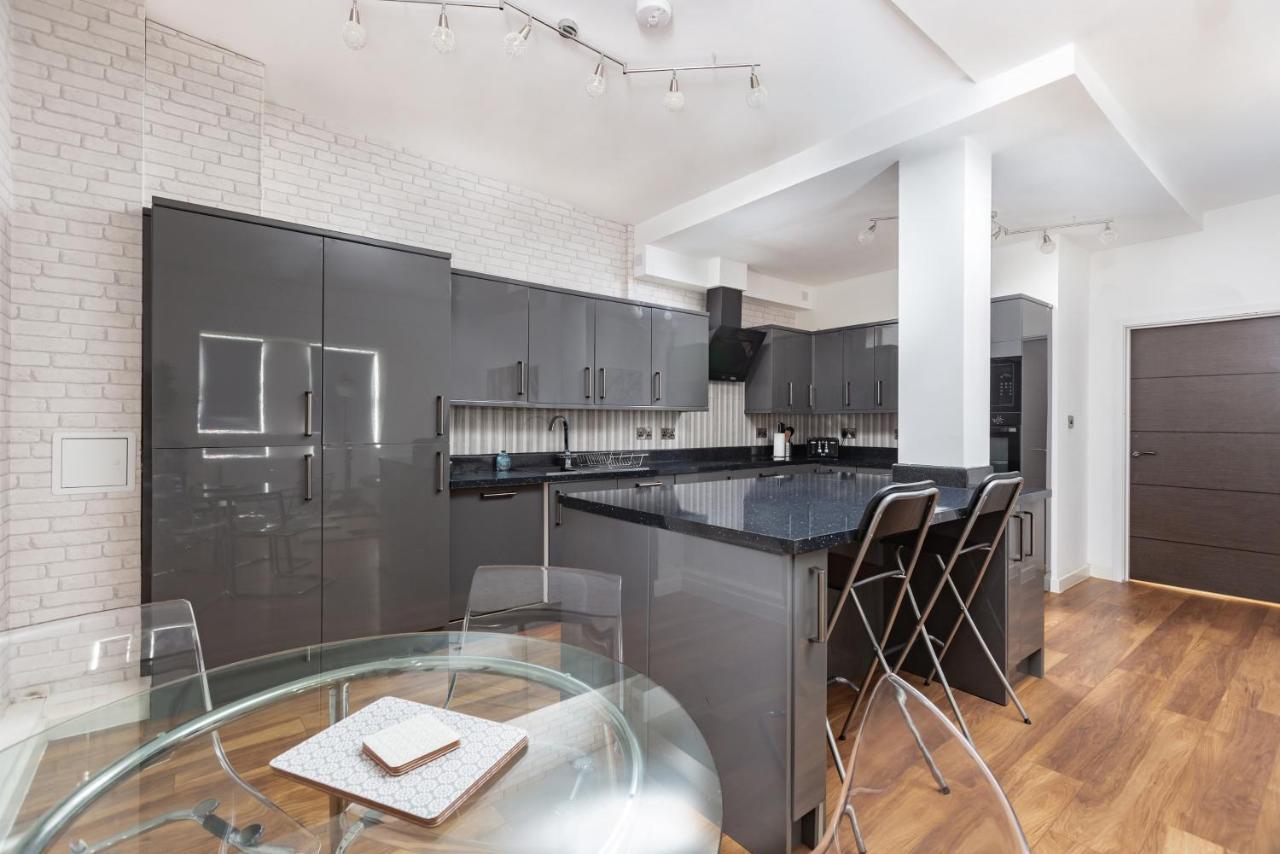 Ferienwohnung Manhattan Heights Maidstone Exterior foto