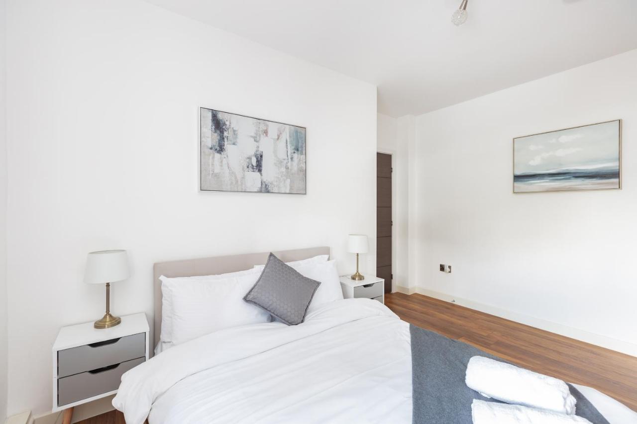 Ferienwohnung Manhattan Heights Maidstone Exterior foto