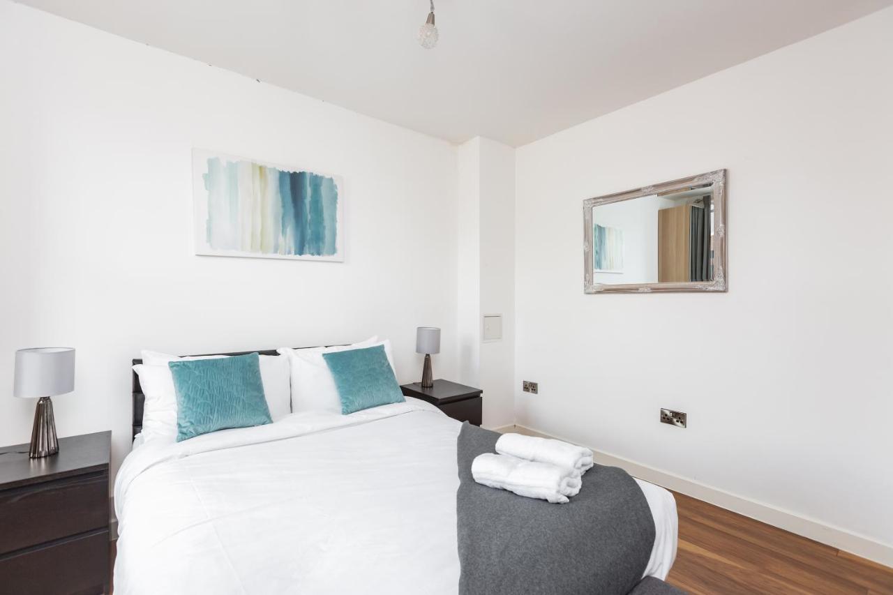 Ferienwohnung Manhattan Heights Maidstone Exterior foto