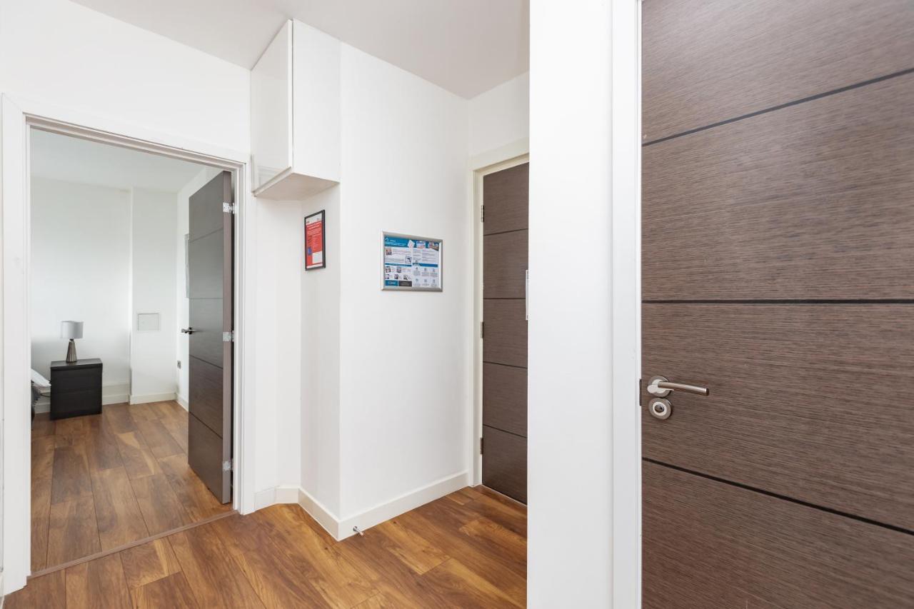 Ferienwohnung Manhattan Heights Maidstone Exterior foto