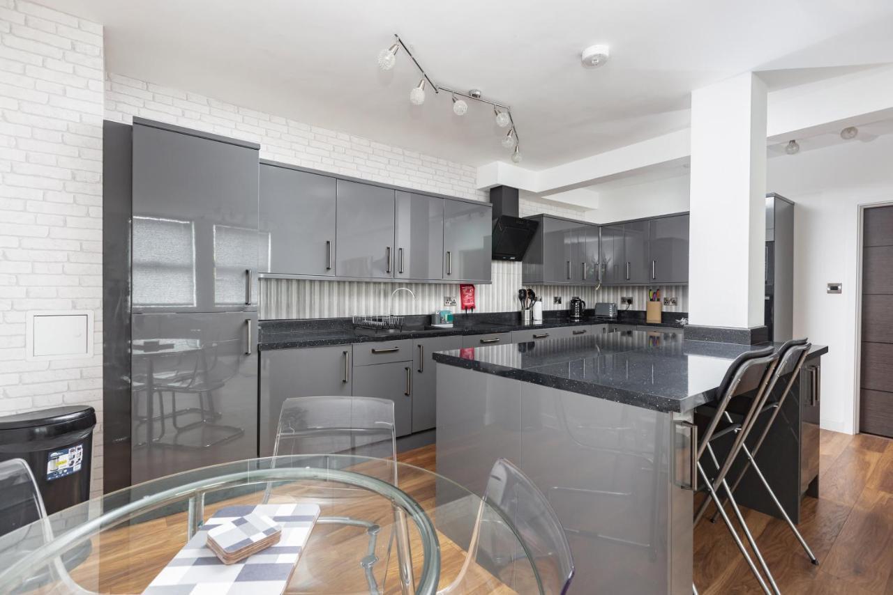 Ferienwohnung Manhattan Heights Maidstone Exterior foto